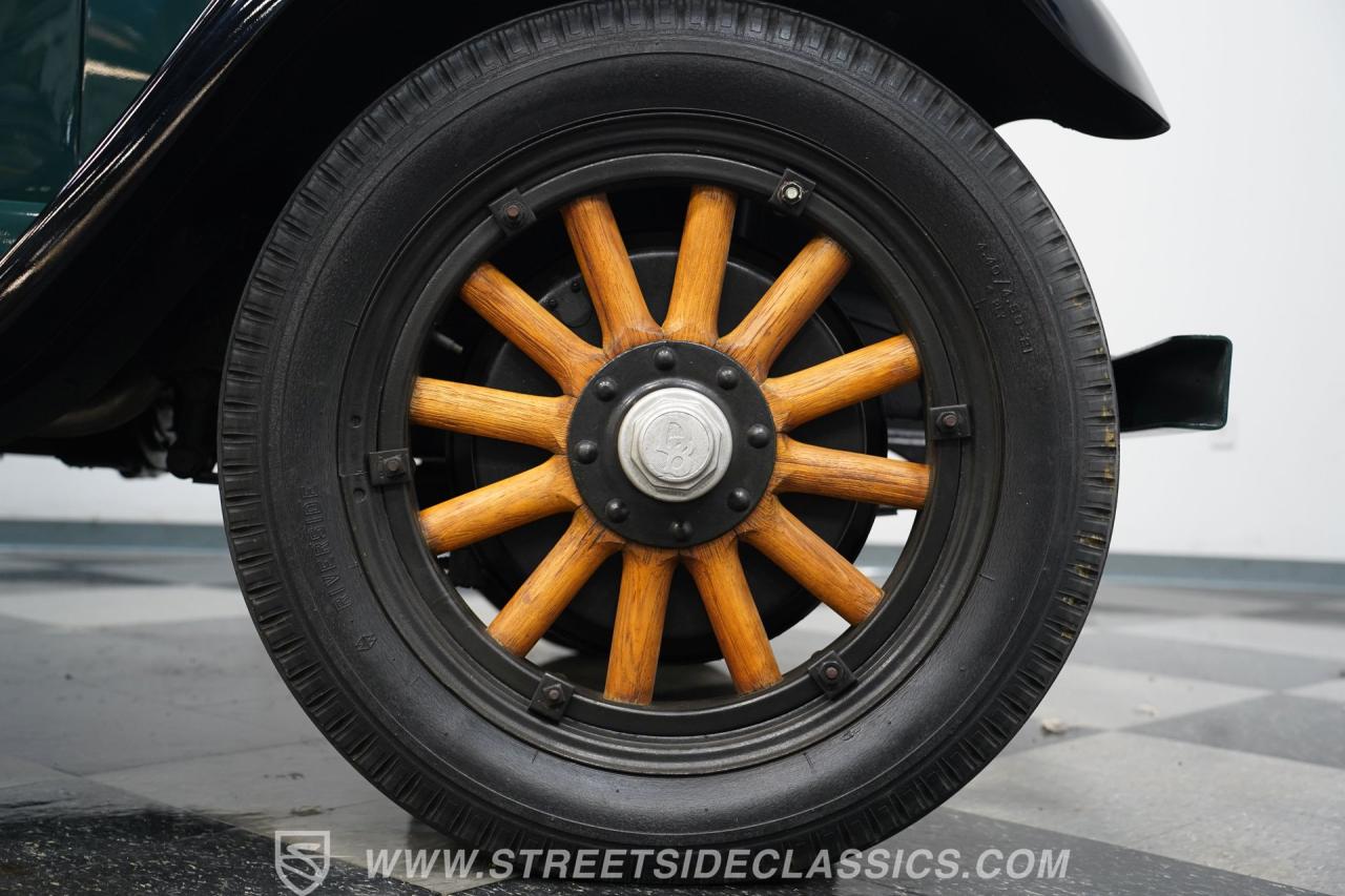 1928 Dodge Victory Six Produce Truck