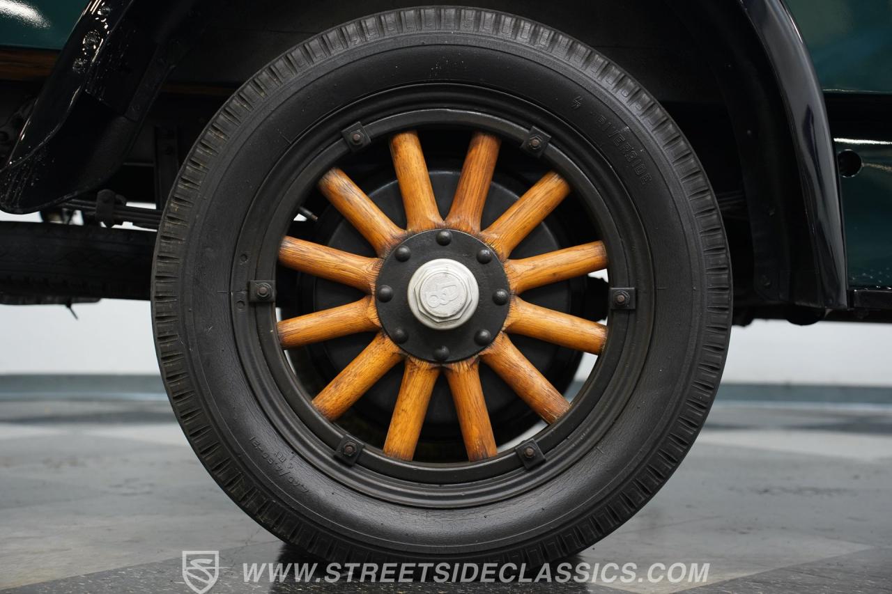 1928 Dodge Victory Six Produce Truck