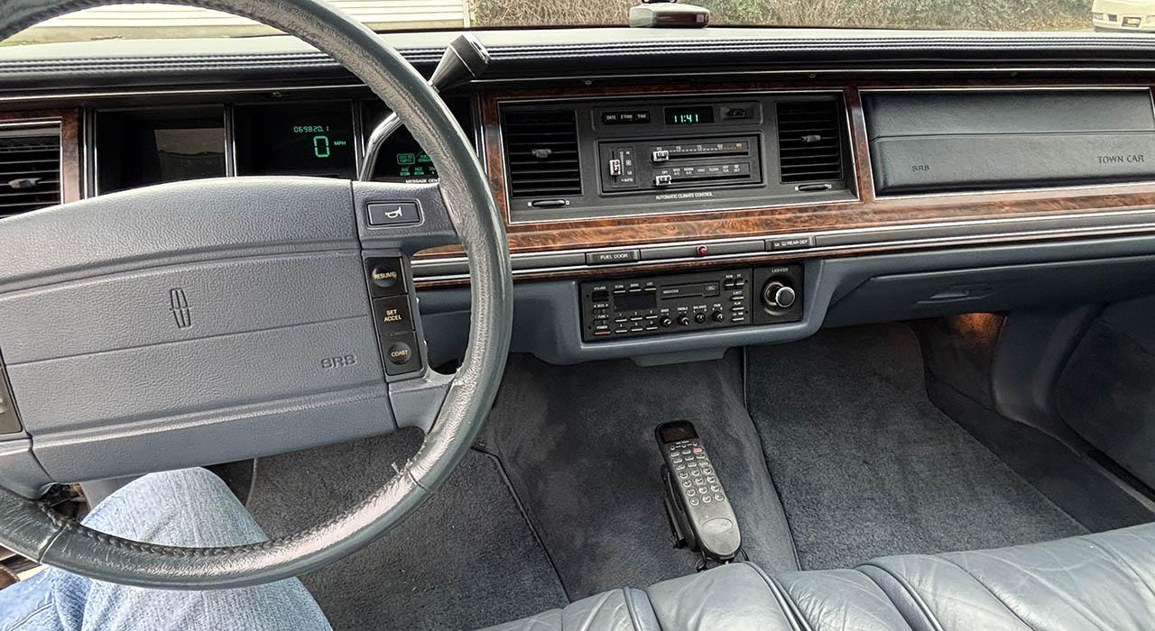 1992 Lincoln TOWNCAR