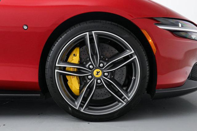 2025 Ferrari ROMA SPIDER