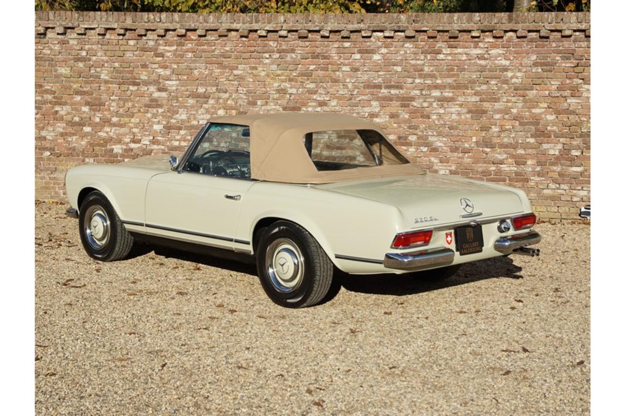 1967 Mercedes - Benz Mercedes Benz 230 SL Pagode &ldquo;Second owner and 42.000 miles since &rdquo;