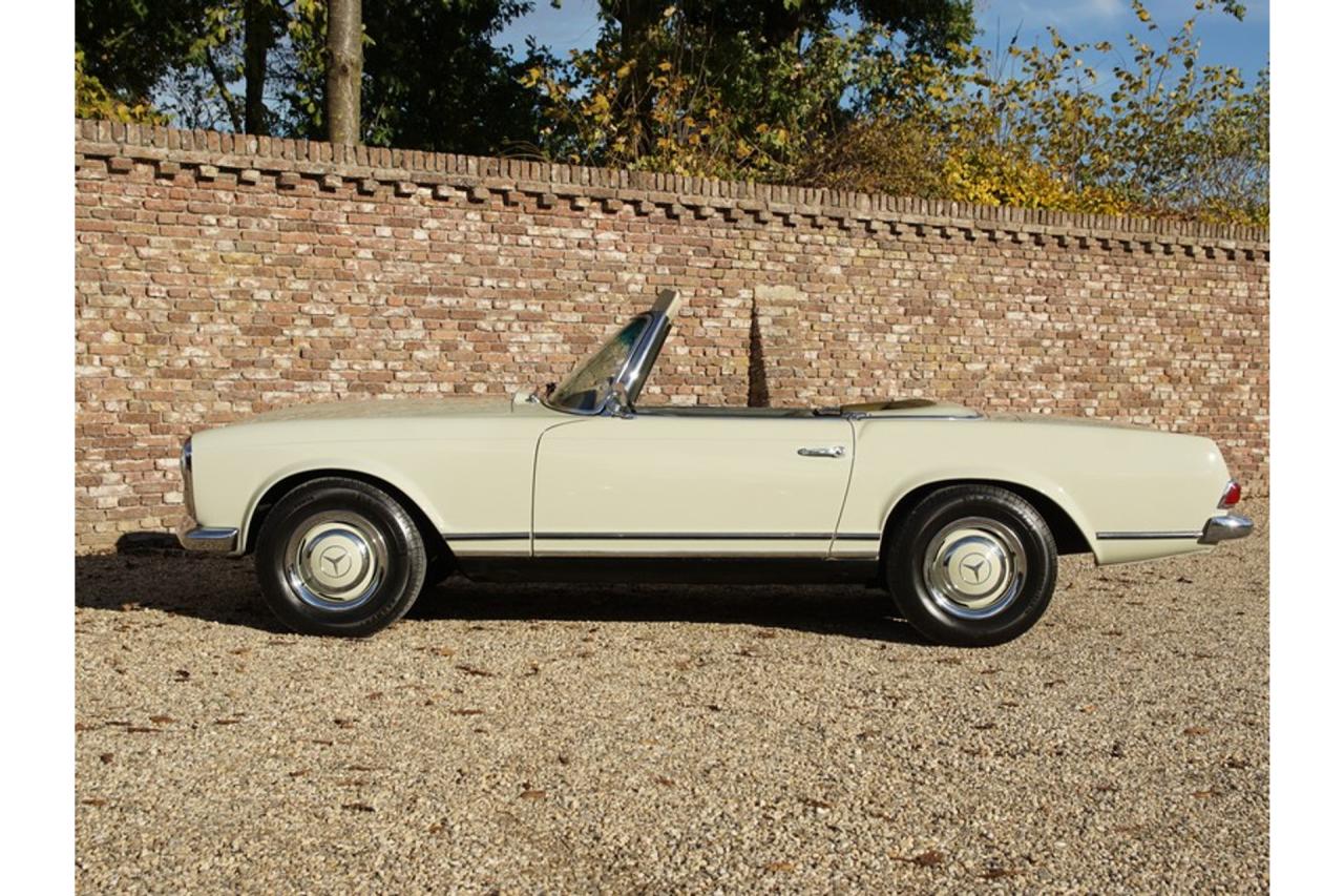 1967 Mercedes - Benz Mercedes Benz 230 SL Pagode &ldquo;Second owner and 42.000 miles since &rdquo;