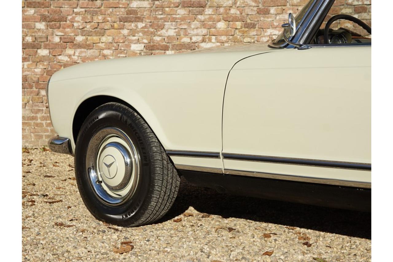 1967 Mercedes - Benz Mercedes Benz 230 SL Pagode &ldquo;Second owner and 42.000 miles since &rdquo;