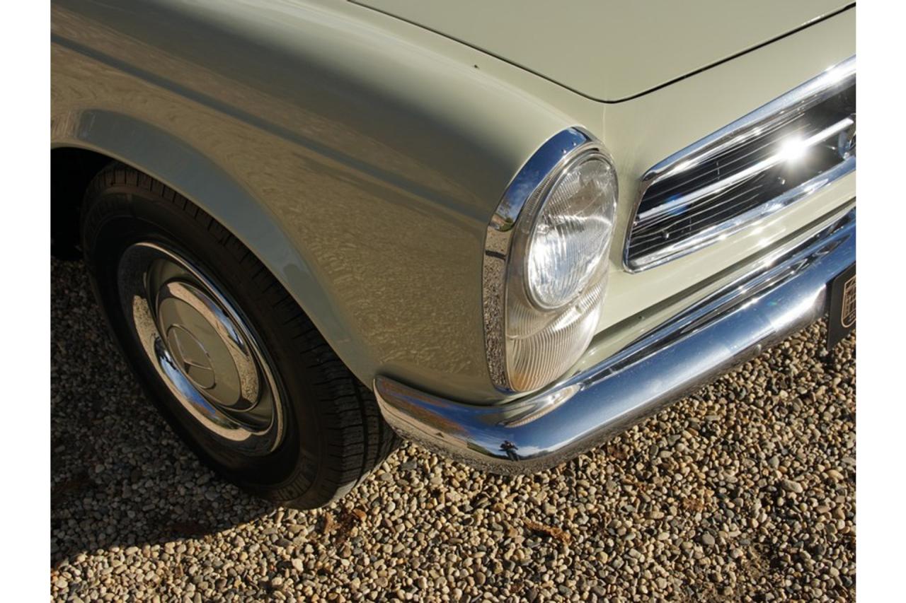 1967 Mercedes - Benz Mercedes Benz 230 SL Pagode &ldquo;Second owner and 42.000 miles since &rdquo;