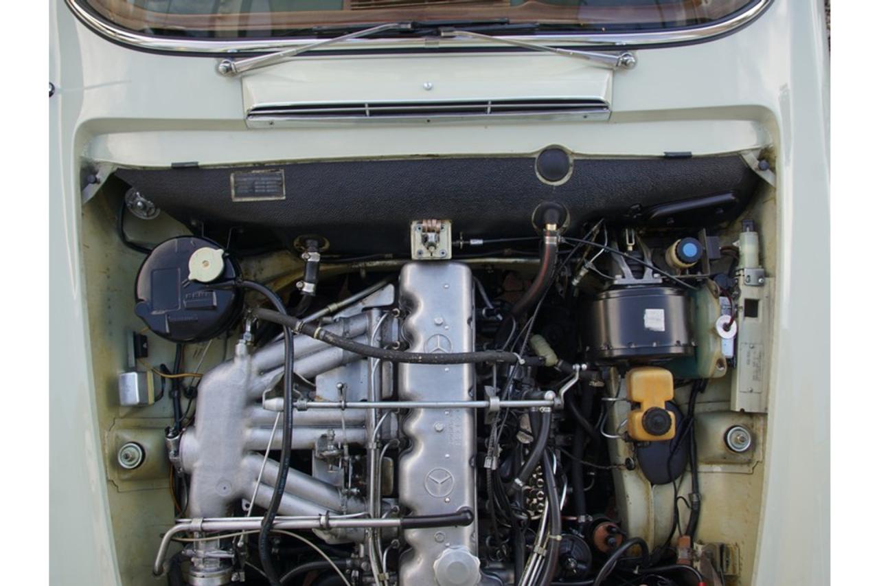 1967 Mercedes - Benz Mercedes Benz 230 SL Pagode &ldquo;Second owner and 42.000 miles since &rdquo;