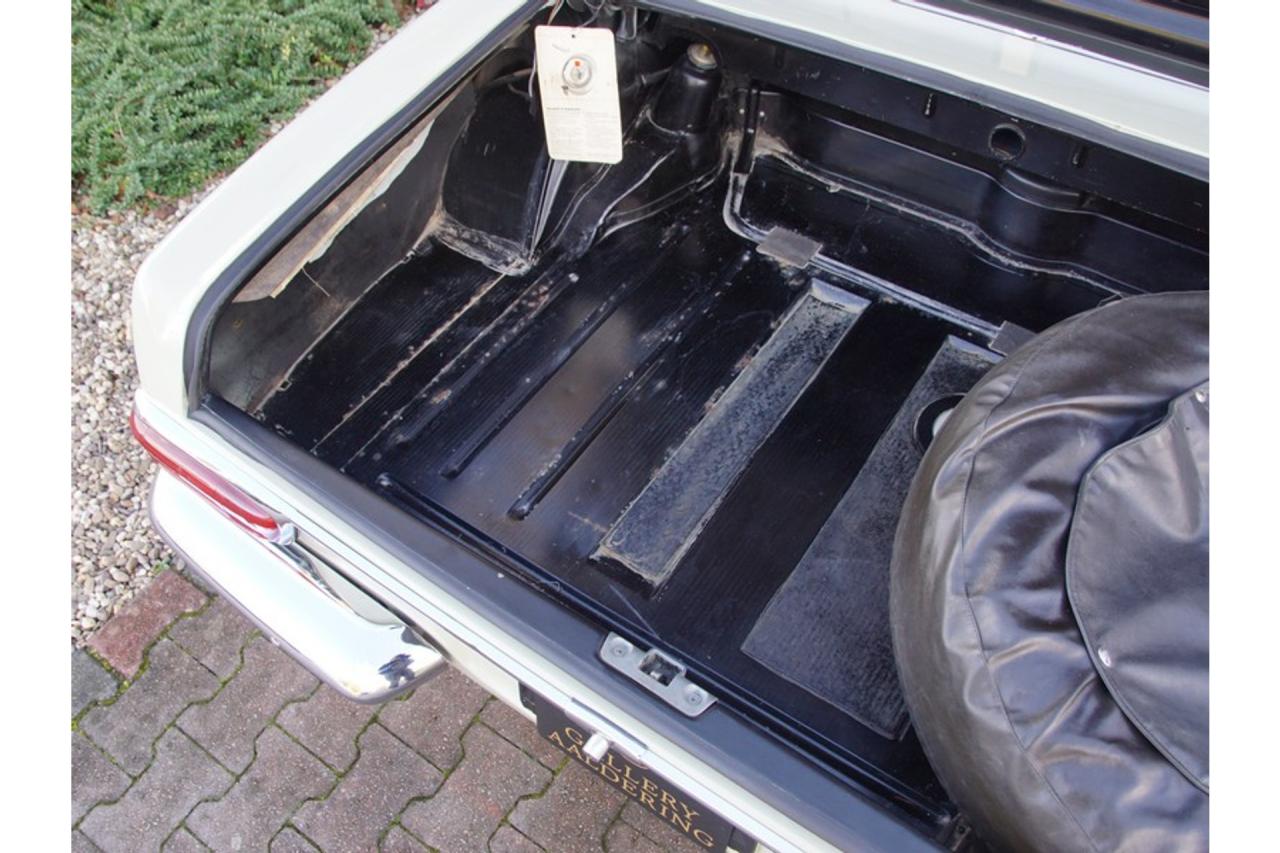 1967 Mercedes - Benz Mercedes Benz 230 SL Pagode &ldquo;Second owner and 42.000 miles since &rdquo;