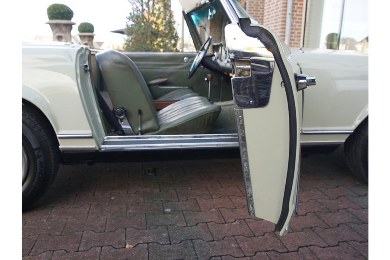 1967 Mercedes - Benz Mercedes Benz 230 SL Pagode &ldquo;Second owner and 42.000 miles since &rdquo;