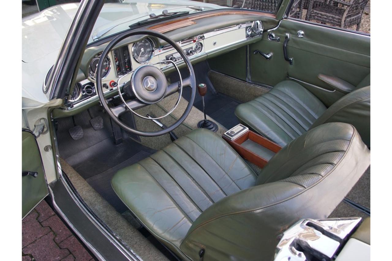 1967 Mercedes - Benz Mercedes Benz 230 SL Pagode &ldquo;Second owner and 42.000 miles since &rdquo;