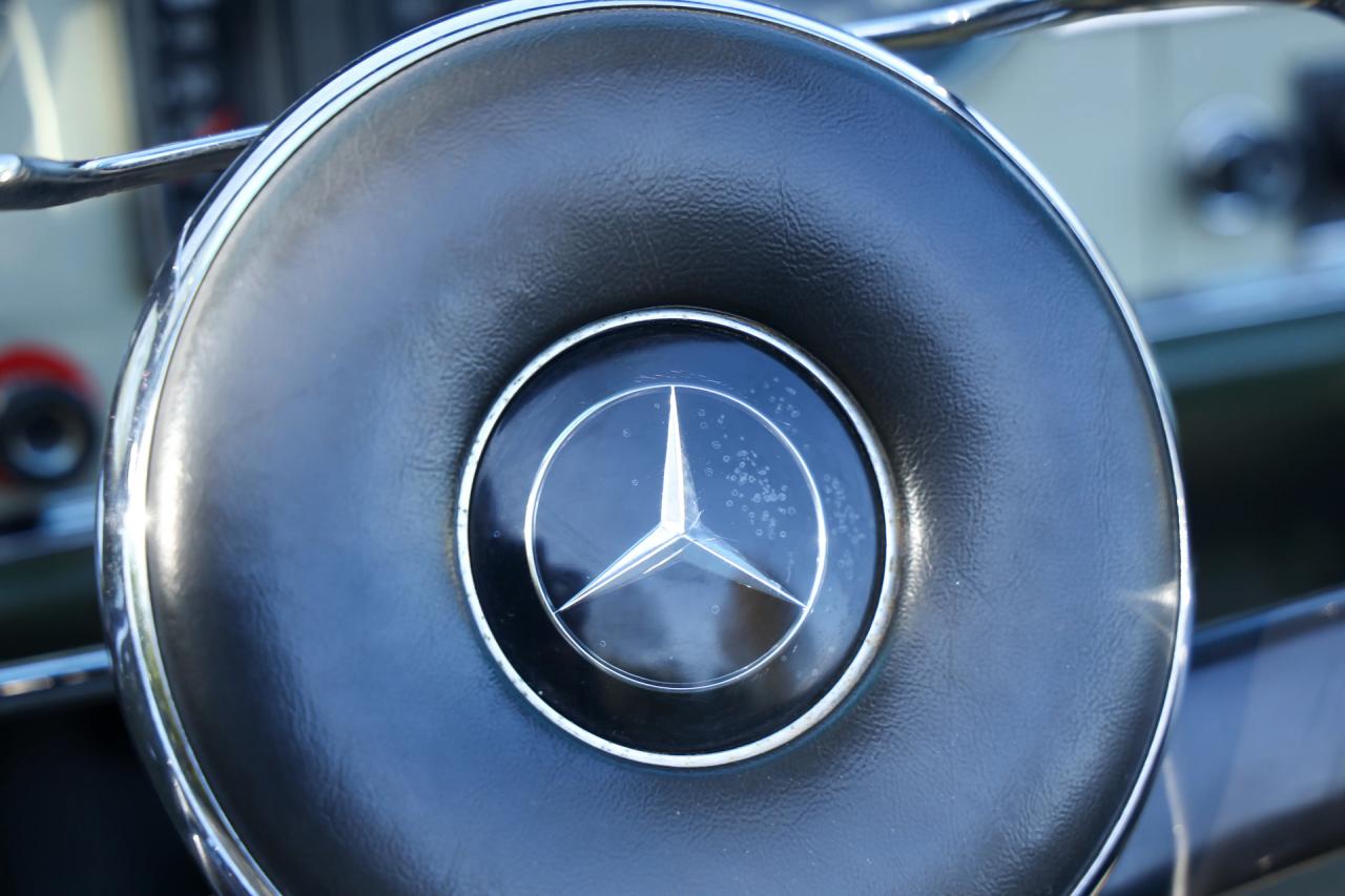 1967 Mercedes - Benz Mercedes Benz 230 SL Pagode &ldquo;Second owner and 42.000 miles since &rdquo;