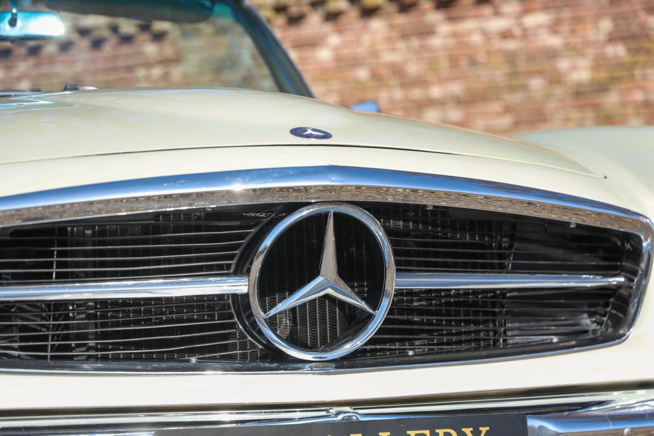 1967 Mercedes - Benz Mercedes Benz 230 SL Pagode &ldquo;Second owner and 42.000 miles since &rdquo;