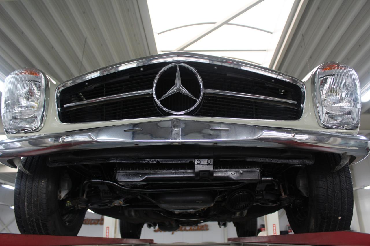 1967 Mercedes - Benz Mercedes Benz 230 SL Pagode &ldquo;Second owner and 42.000 miles since &rdquo;