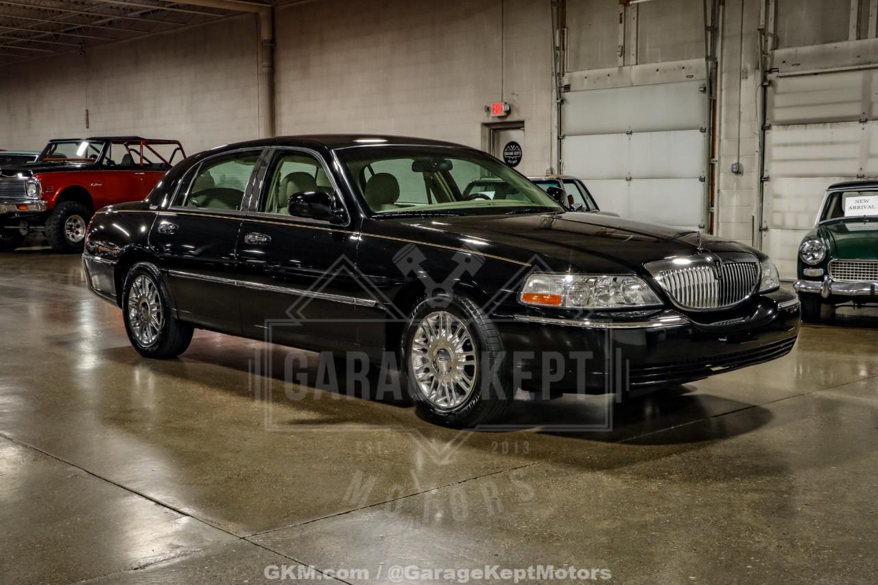 2010 Lincoln Town Car