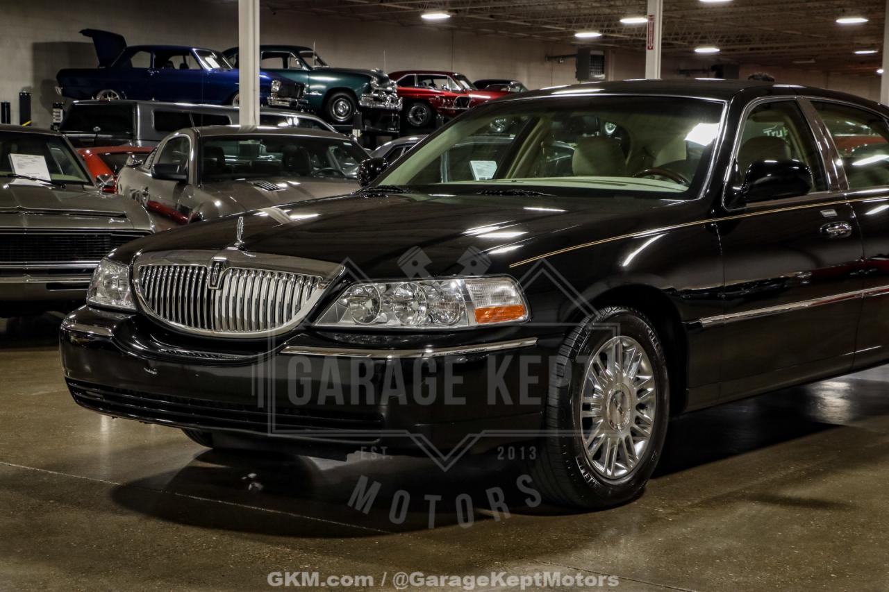 2010 Lincoln Town Car