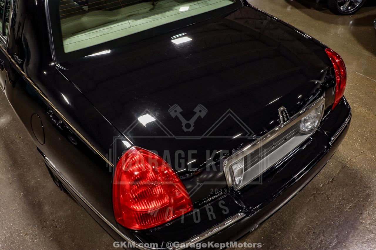 2010 Lincoln Town Car