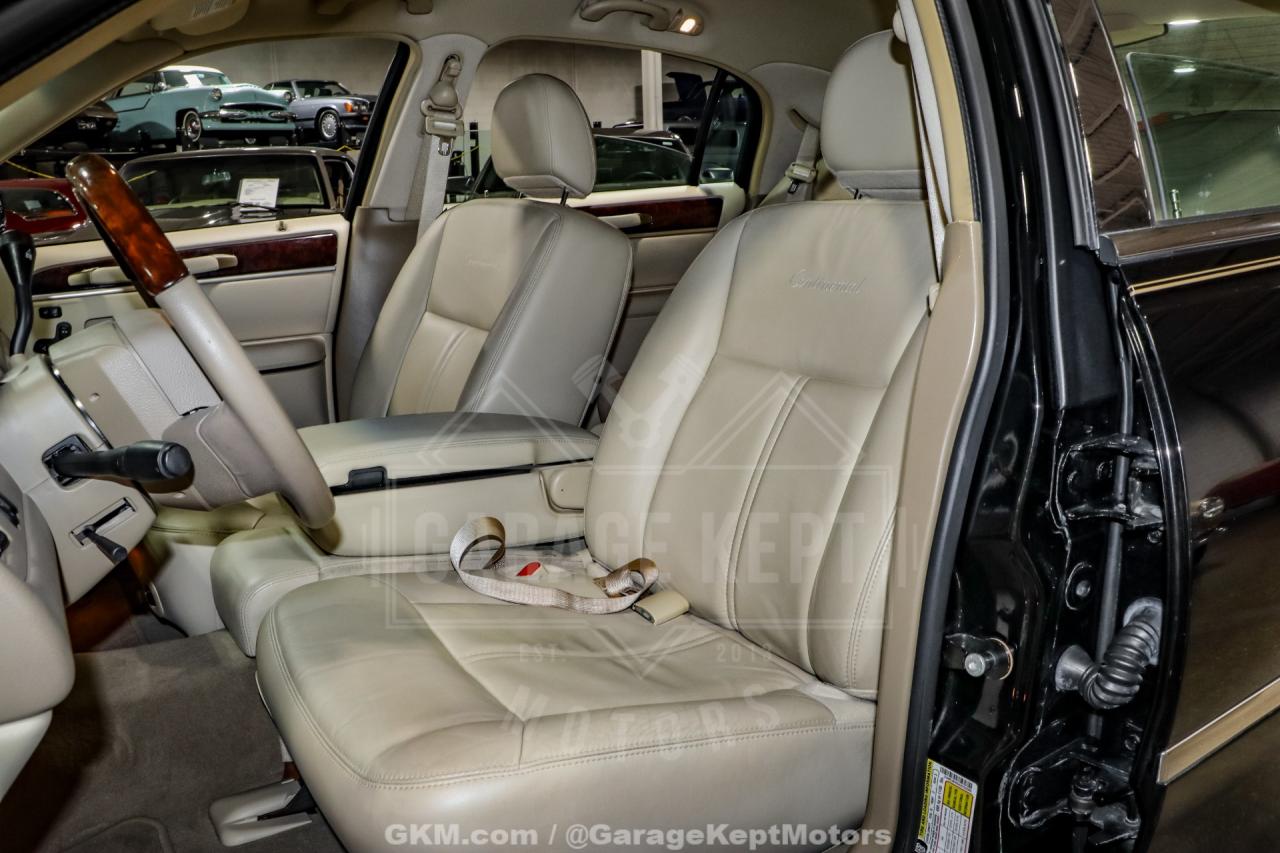 2010 Lincoln Town Car