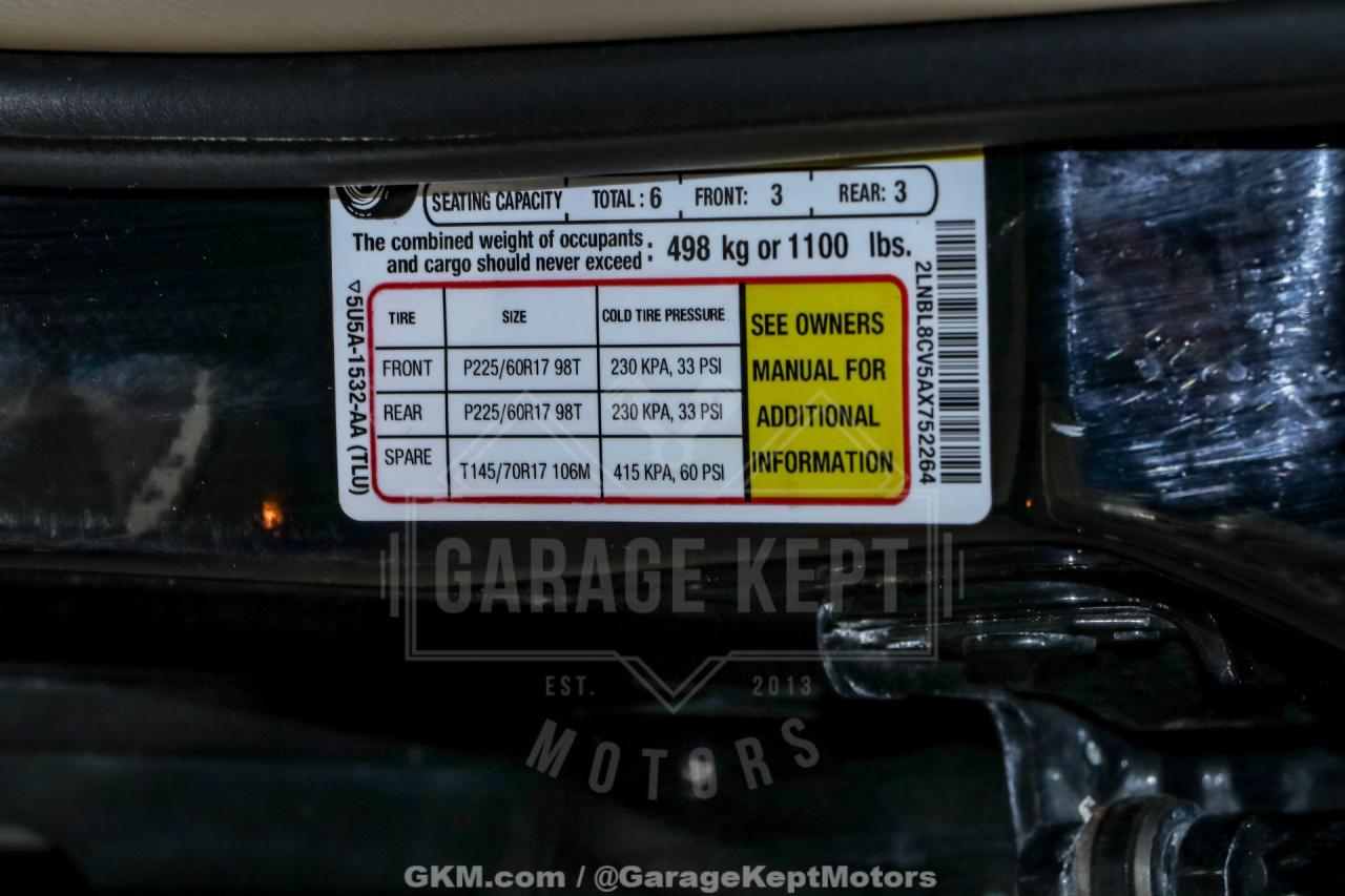 2010 Lincoln Town Car