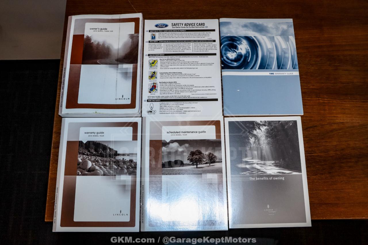 2010 Lincoln Town Car