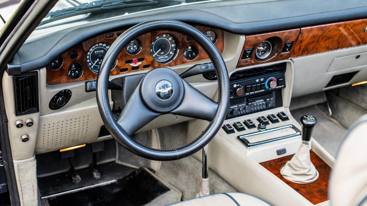 1987 Aston Martin V8 Volante