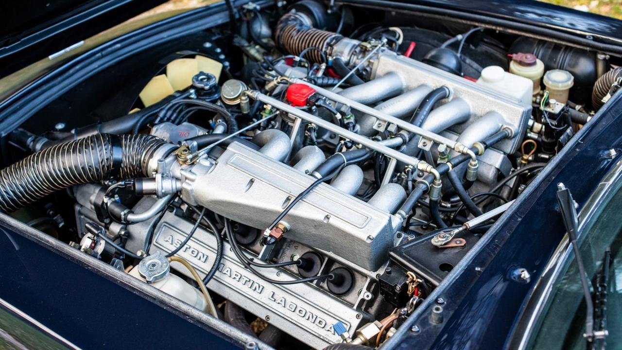 1987 Aston Martin V8 Volante