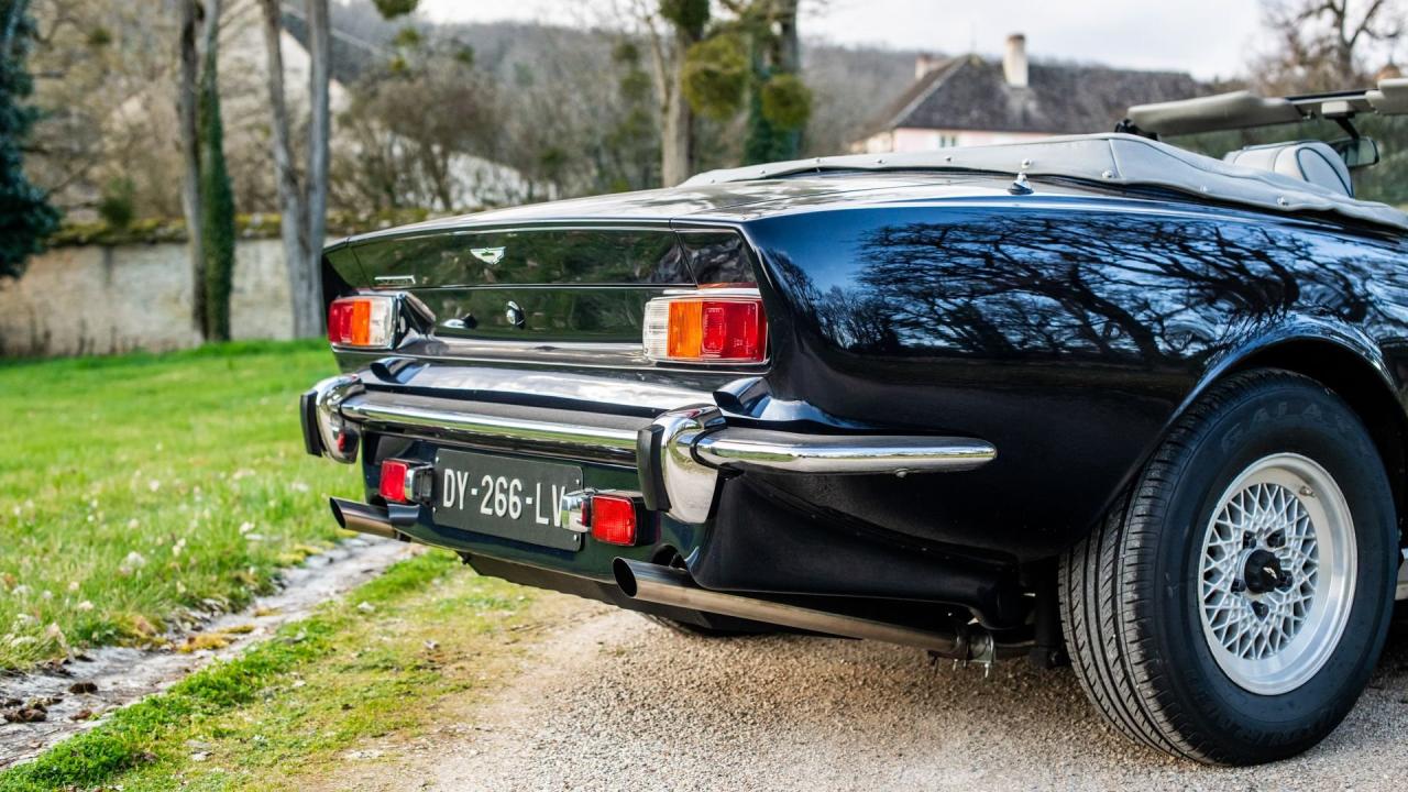 1987 Aston Martin V8 Volante