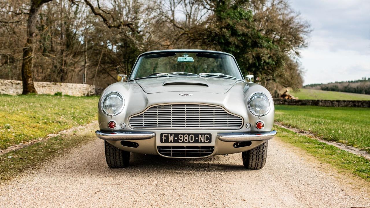 1968 Aston Martin DB6 Volante MKI