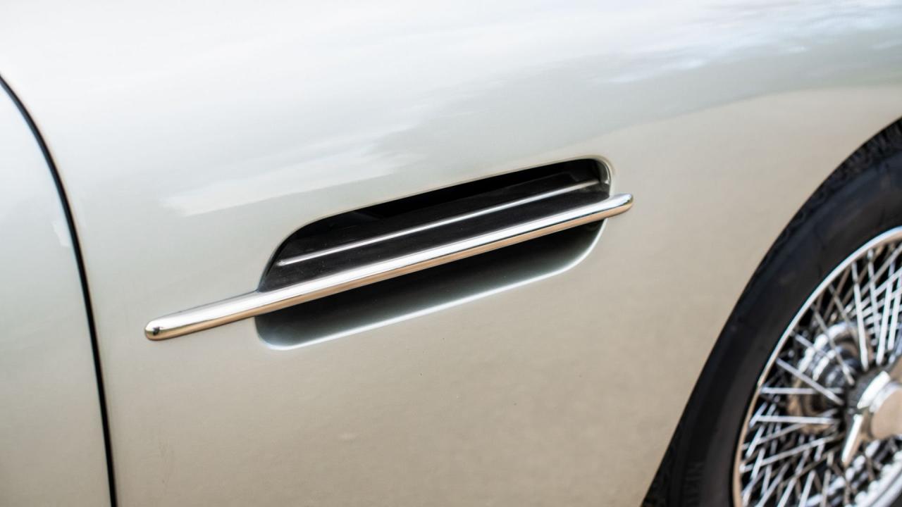 1968 Aston Martin DB6 Volante MKI