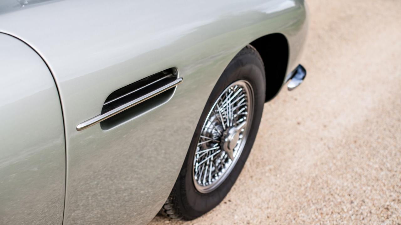 1968 Aston Martin DB6 Volante MKI