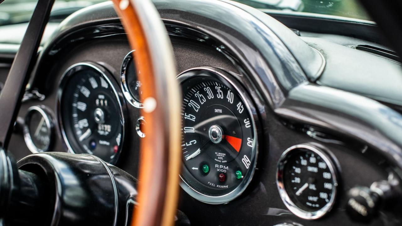 1968 Aston Martin DB6 Volante MKI