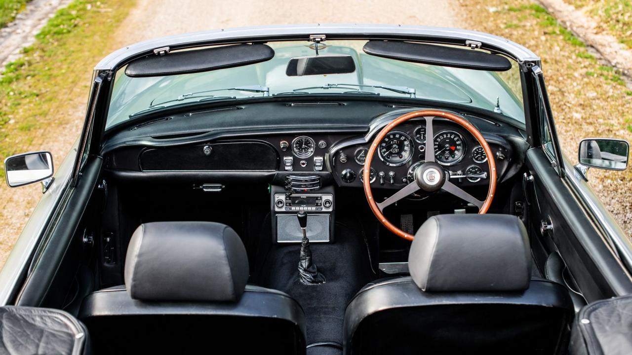 1968 Aston Martin DB6 Volante MKI
