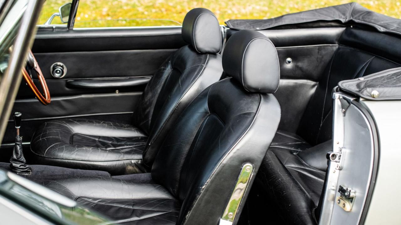 1968 Aston Martin DB6 Volante MKI