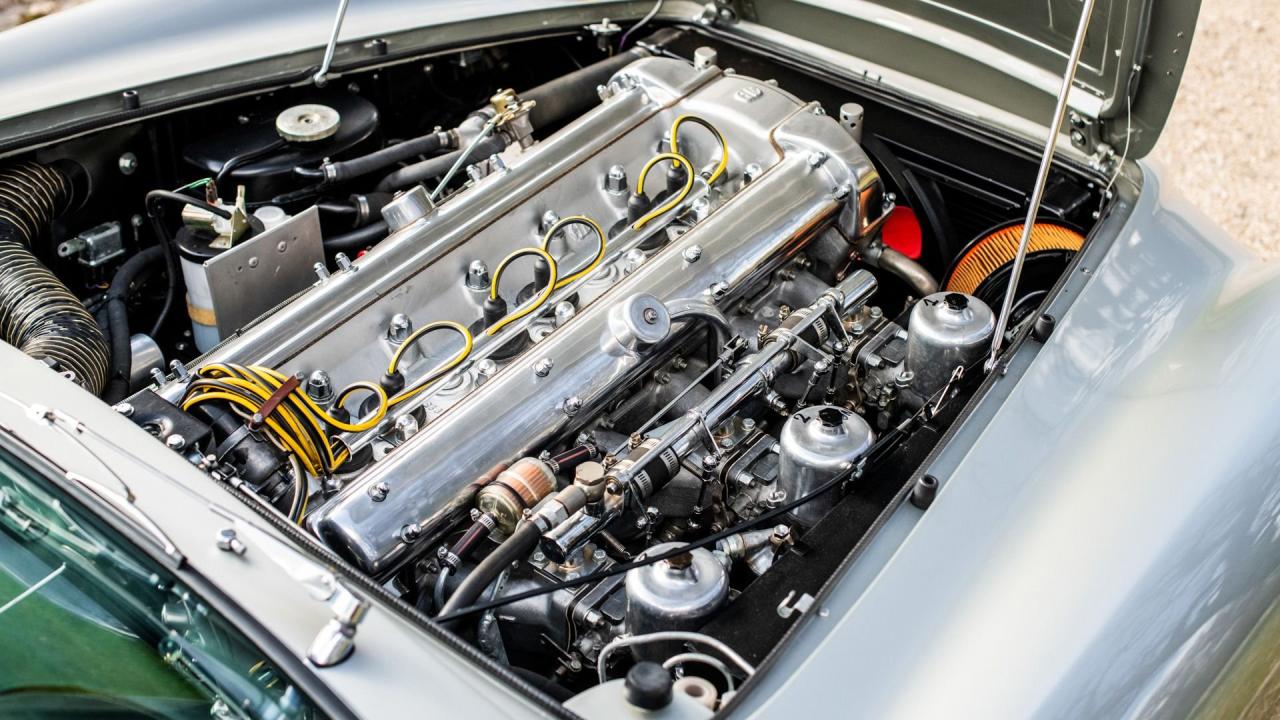 1968 Aston Martin DB6 Volante MKI