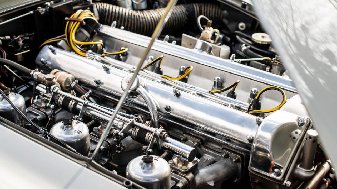 1968 Aston Martin DB6 Volante MKI