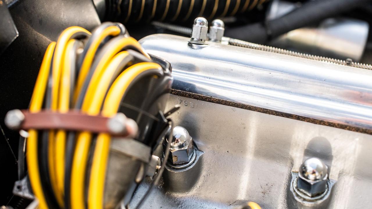 1968 Aston Martin DB6 Volante MKI