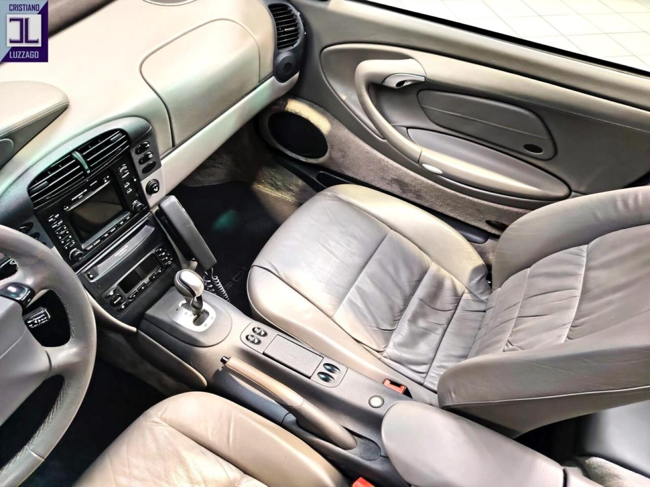 1998 Porsche 996 CARRERA 4