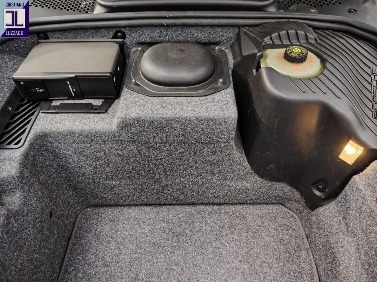 1998 Porsche 996 CARRERA 4