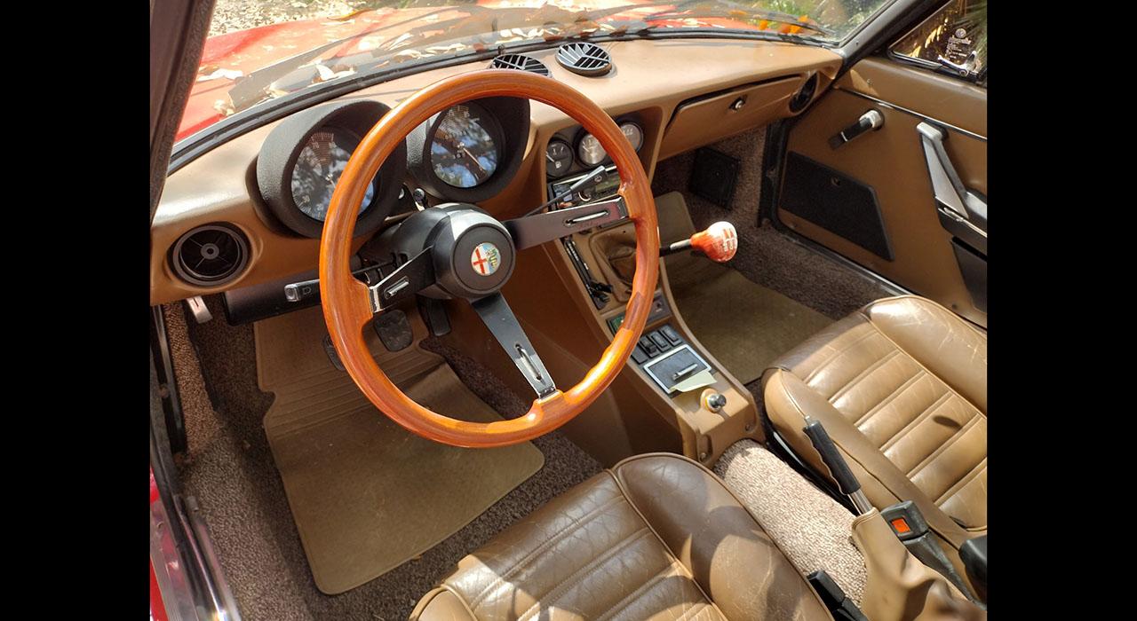 1983 Alfa Romeo SPIDER VELOCE