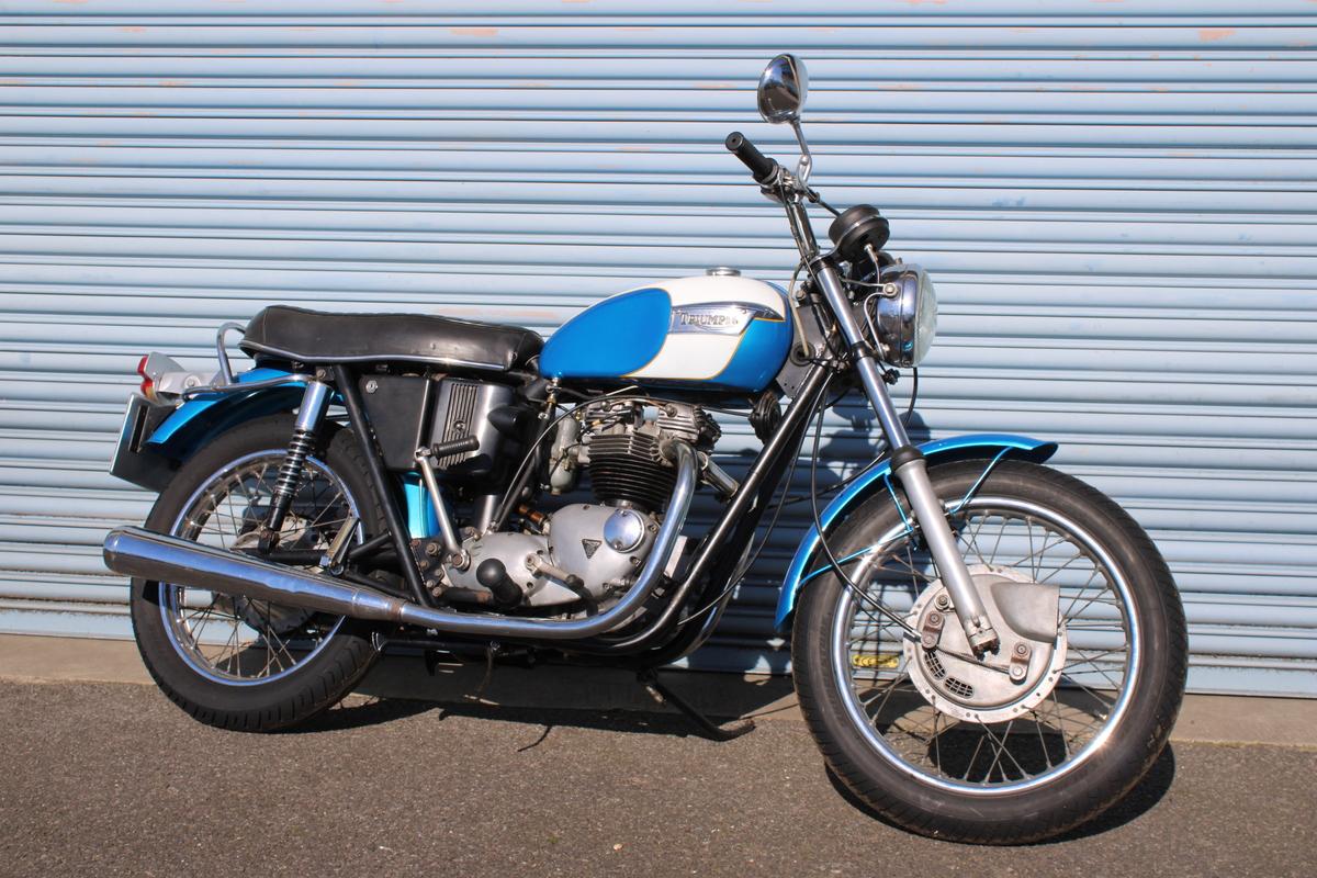 2021 Triumph TR6 R TIGER