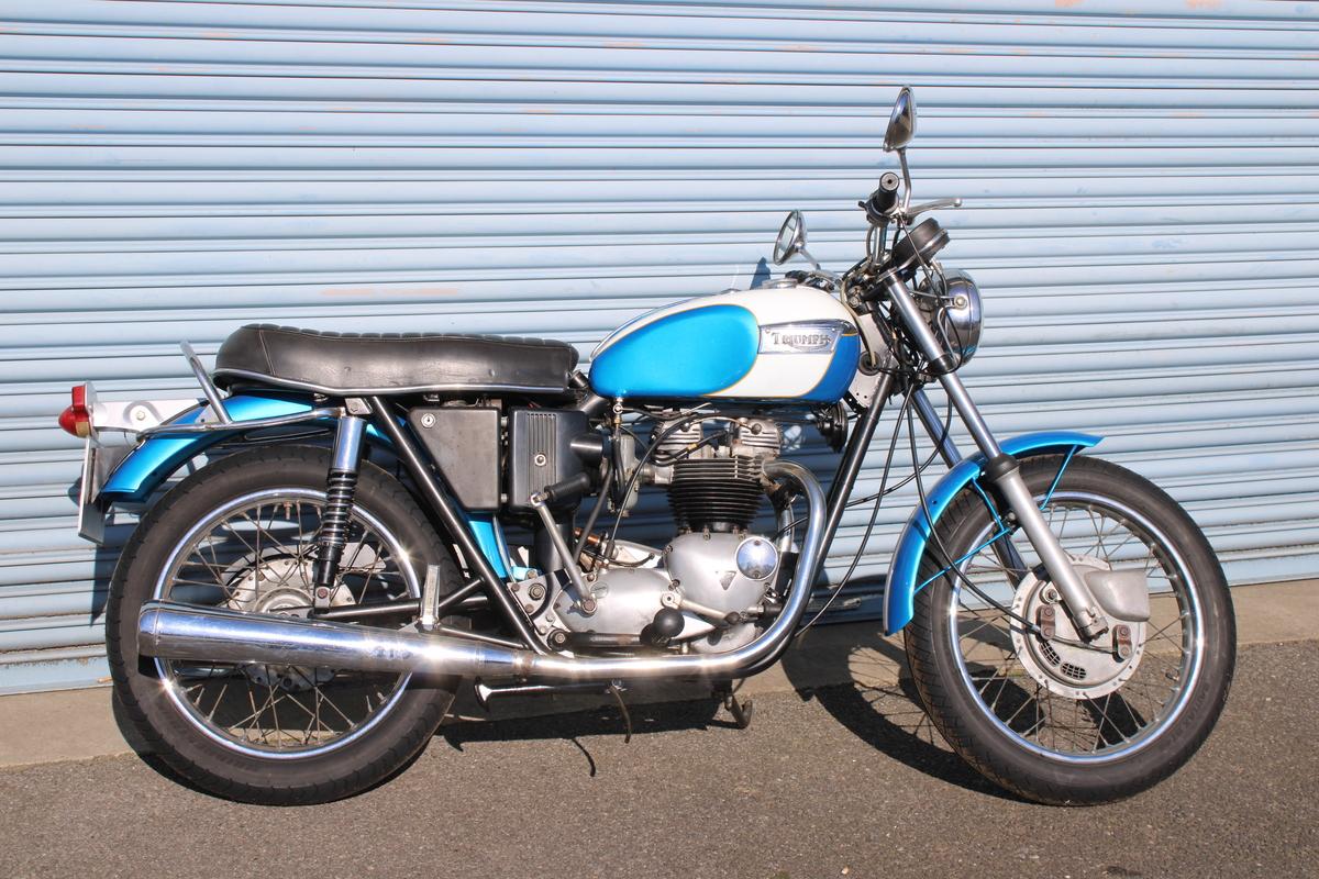 2021 Triumph TR6 R TIGER