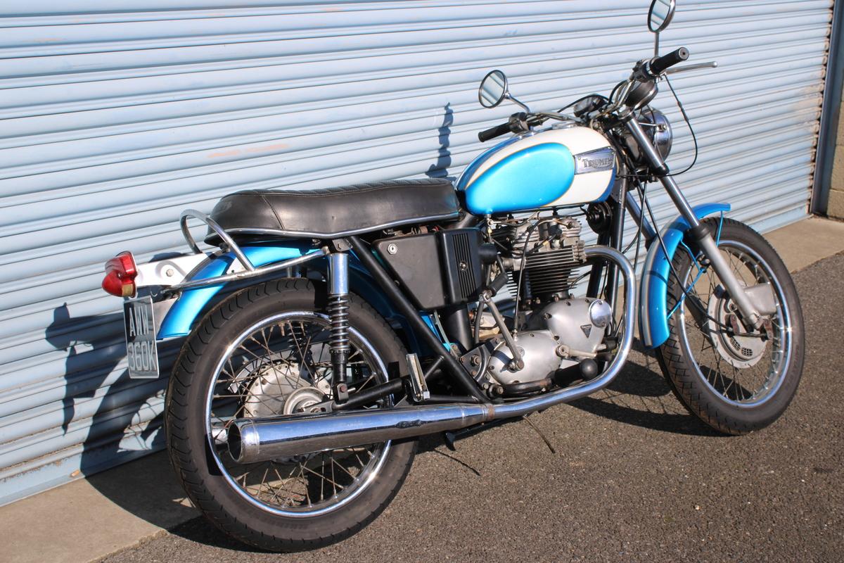 2021 Triumph TR6 R TIGER