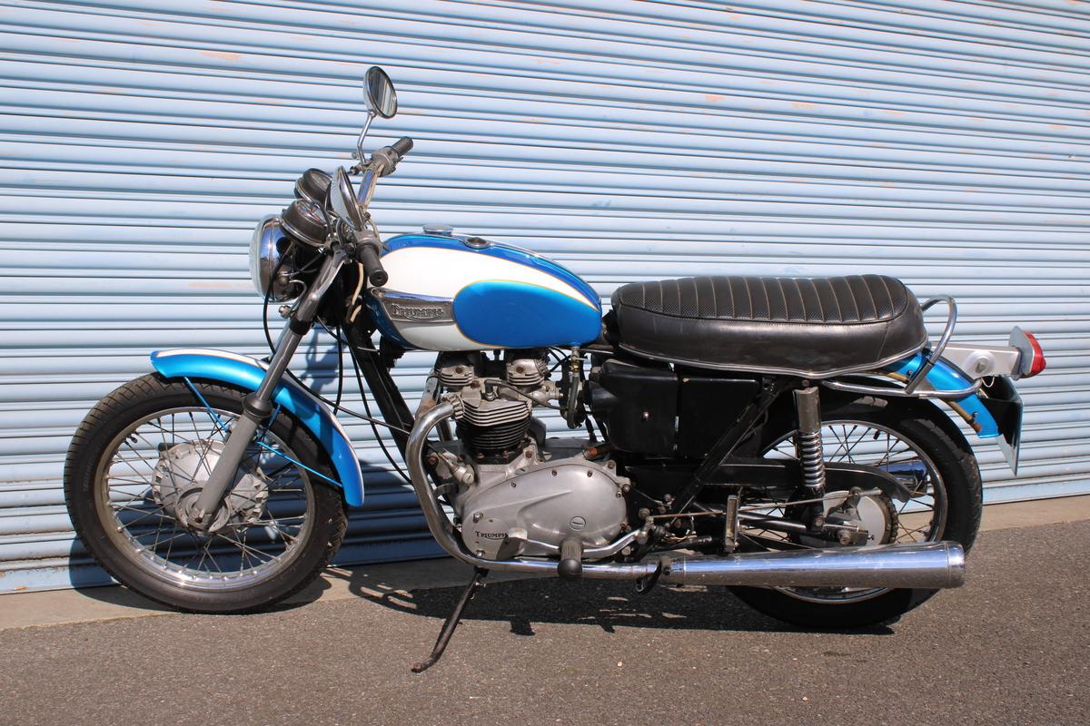 2021 Triumph TR6 R TIGER