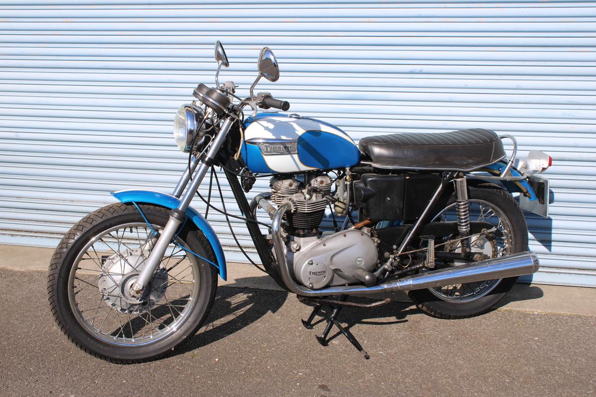 2021 Triumph TR6 R TIGER