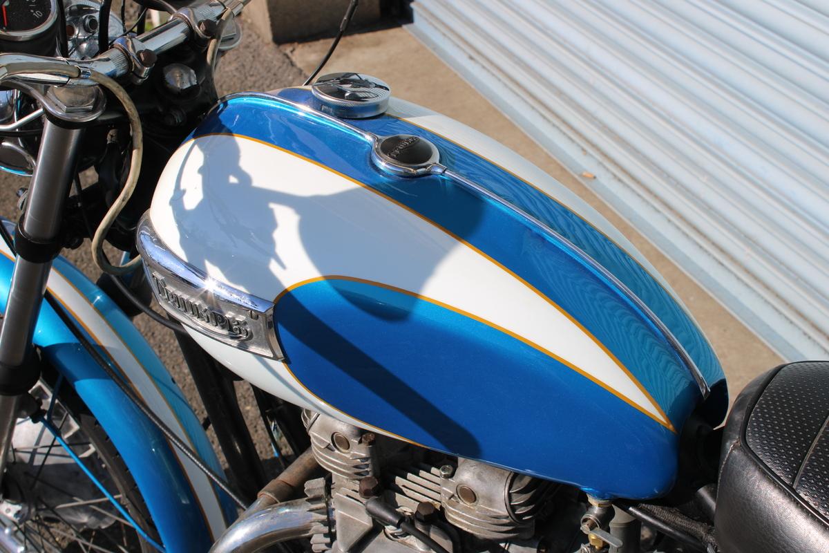 2021 Triumph TR6 R TIGER