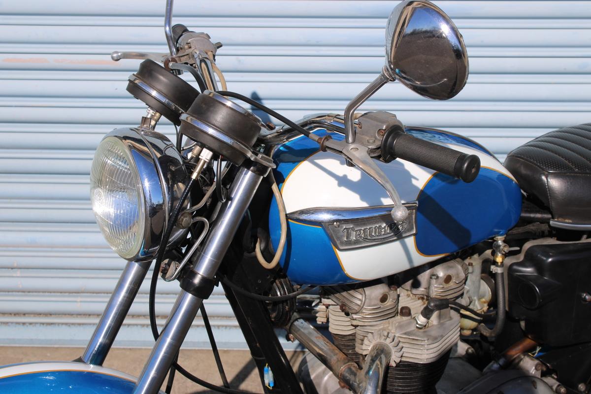 2021 Triumph TR6 R TIGER