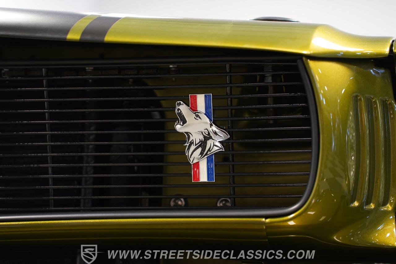 1965 Ford Mustang 2+2 Fastback Restomod