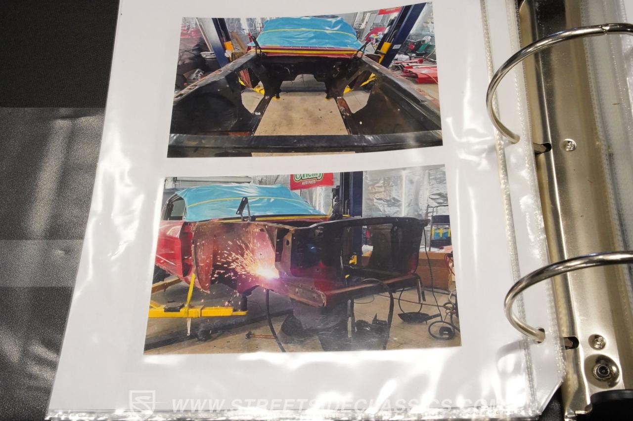 1965 Ford Mustang 2+2 Fastback Restomod