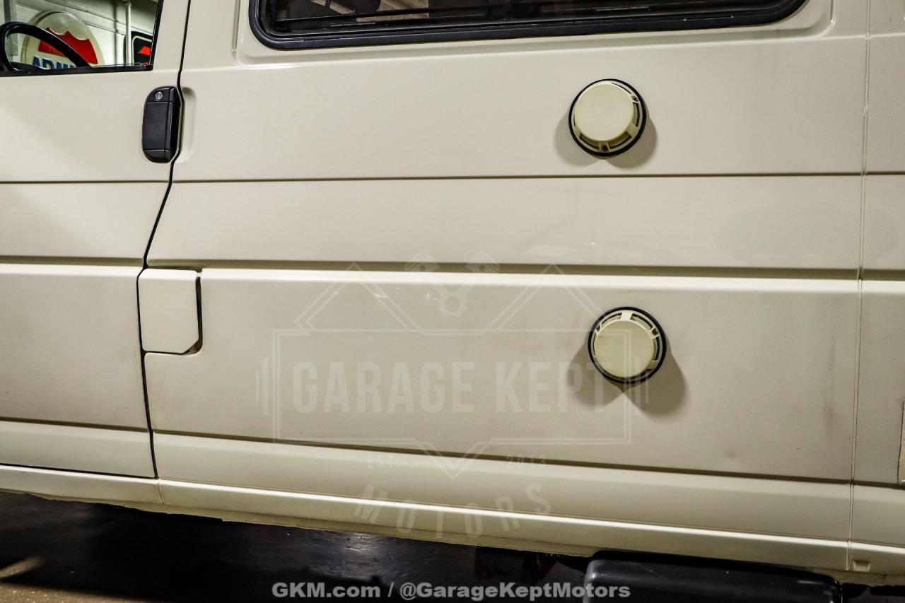 2003 Volkswagen EuroVan