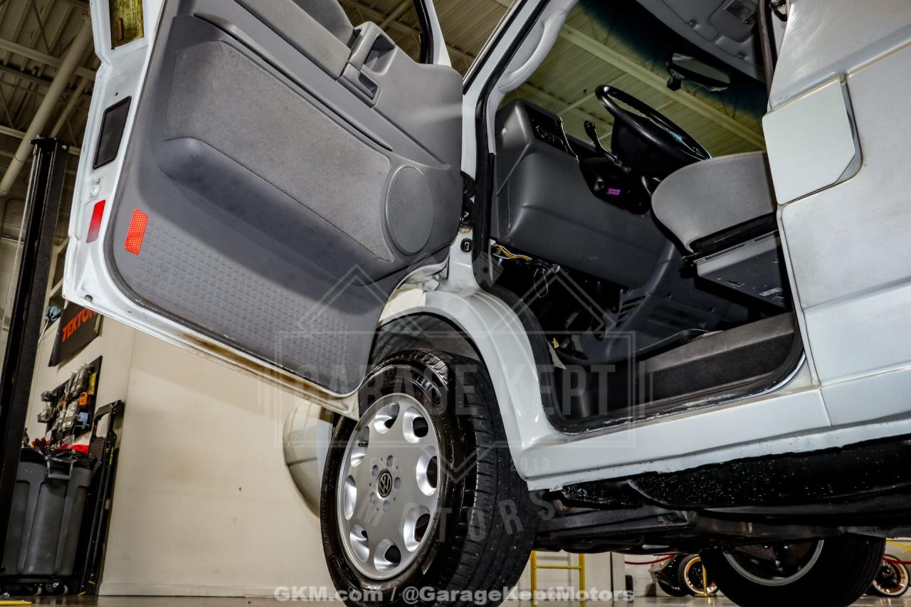 2003 Volkswagen EuroVan