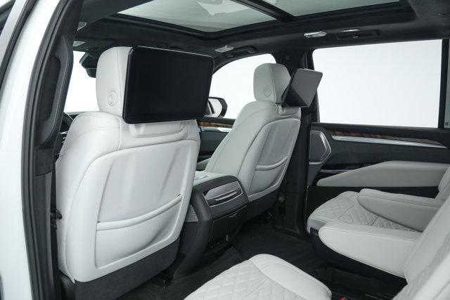 2025 Cadillac Escalade ESV