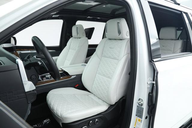 2025 Cadillac Escalade ESV