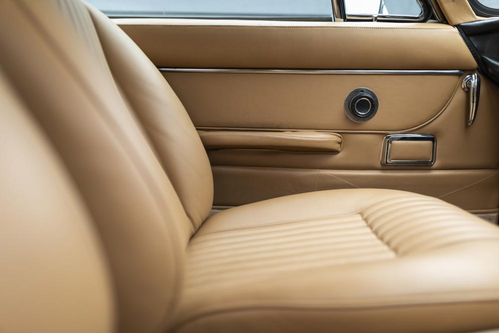 1970 Aston Martin DB6